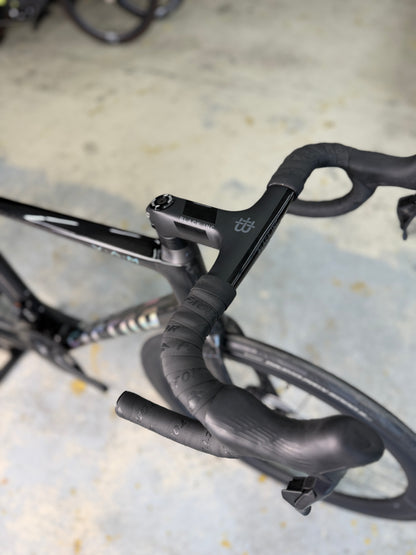 NIEUW Factor O2 VAM Di2 Carbon Racefiets