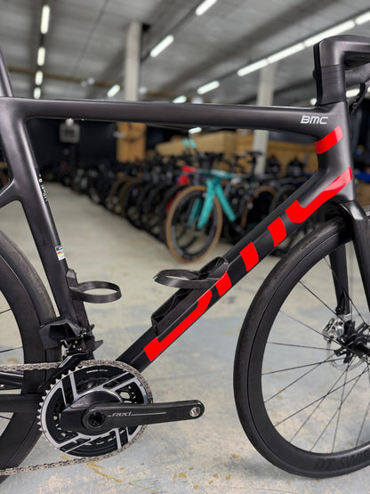 NIEUW BMC Teammachine SLR 01 ONE Red eTap Carbon Racefiets