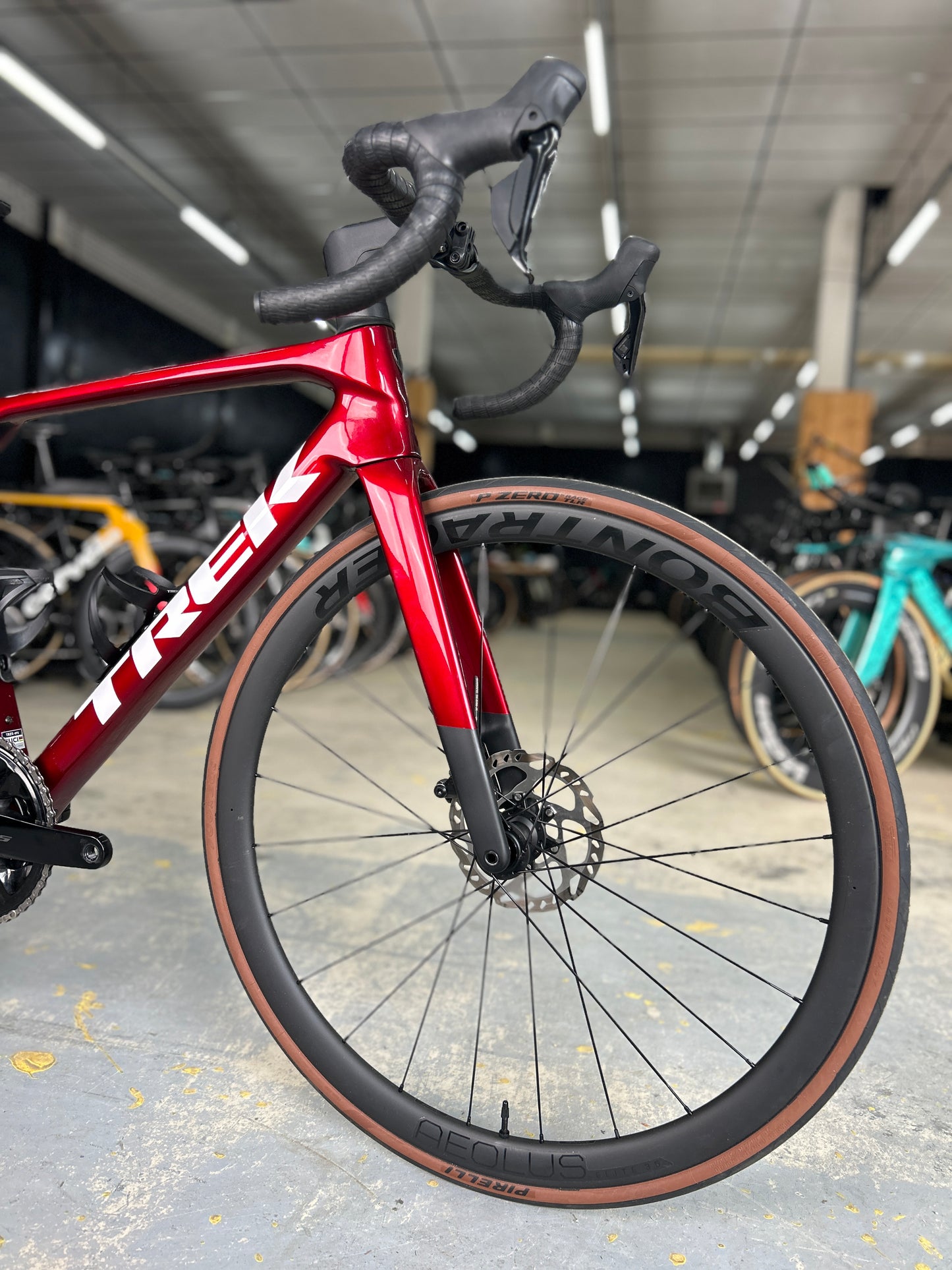 Trek Madone SL6 Di2 Carbon Road Bike