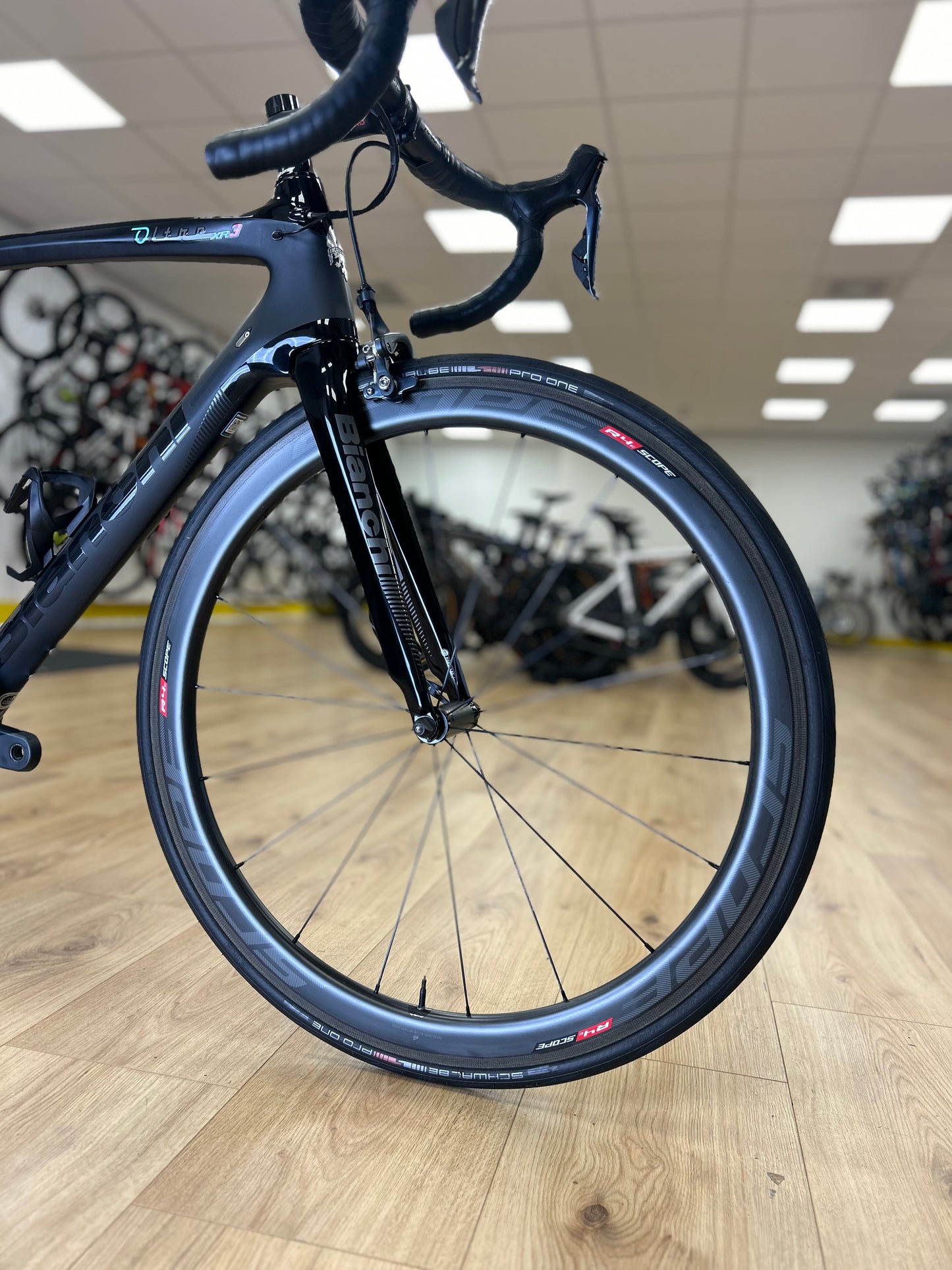 Bianchi Oltre xr3 CV Di2 Scope Carbon Racefiets