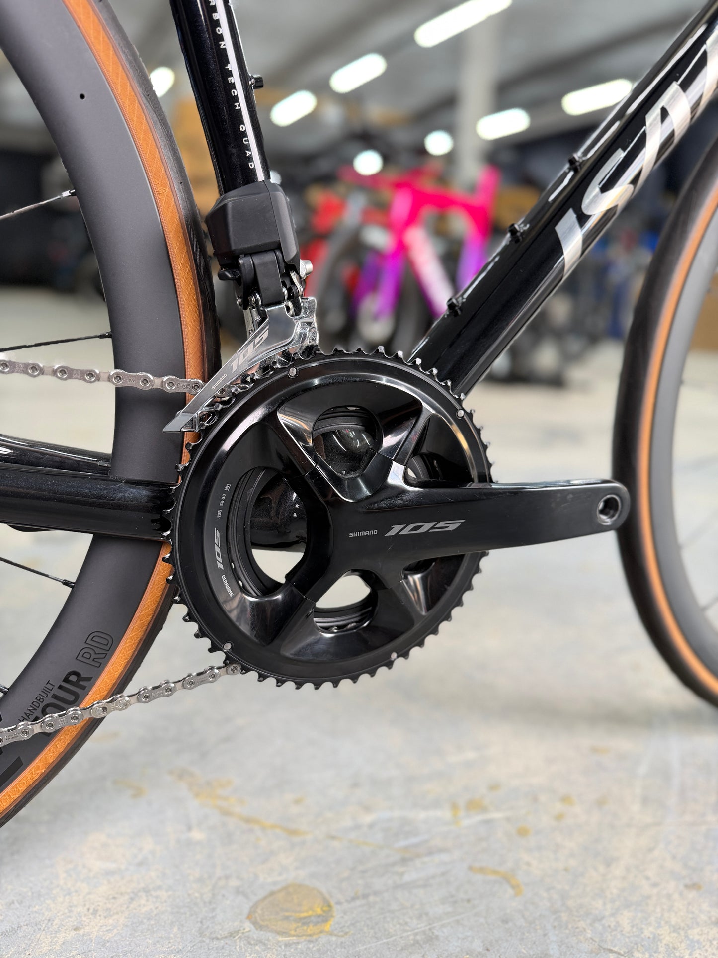 NIEUW Isaac Element Di2 Carbon Racefiets