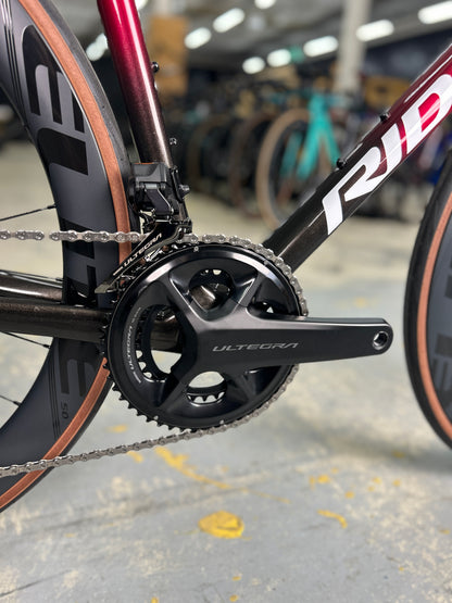 Showroom model Ridley Helium SLX Di2 Carbon Race Bike