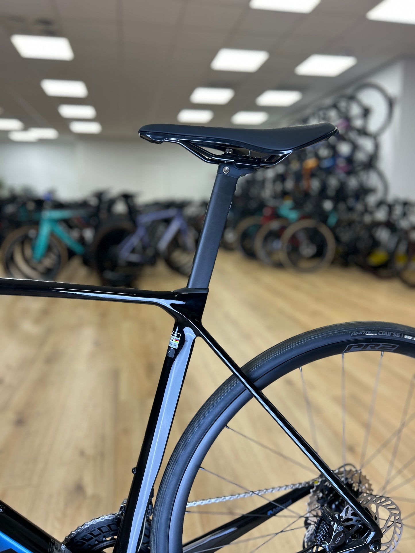 0km Showroom Model Giant TCR Advanced 2 Carbon Racefiets