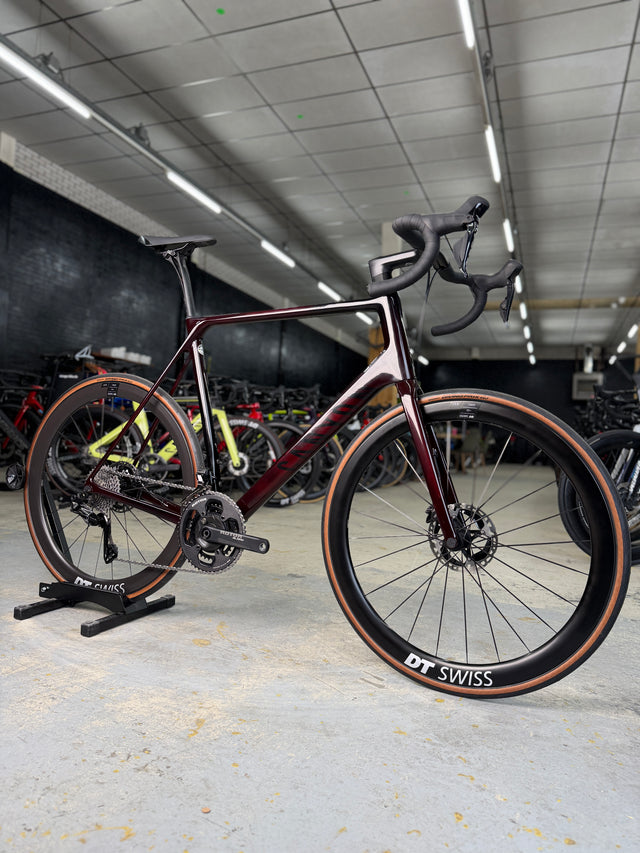 Canyon Endurance CF SLX9 Di2 Carbon Racefiets