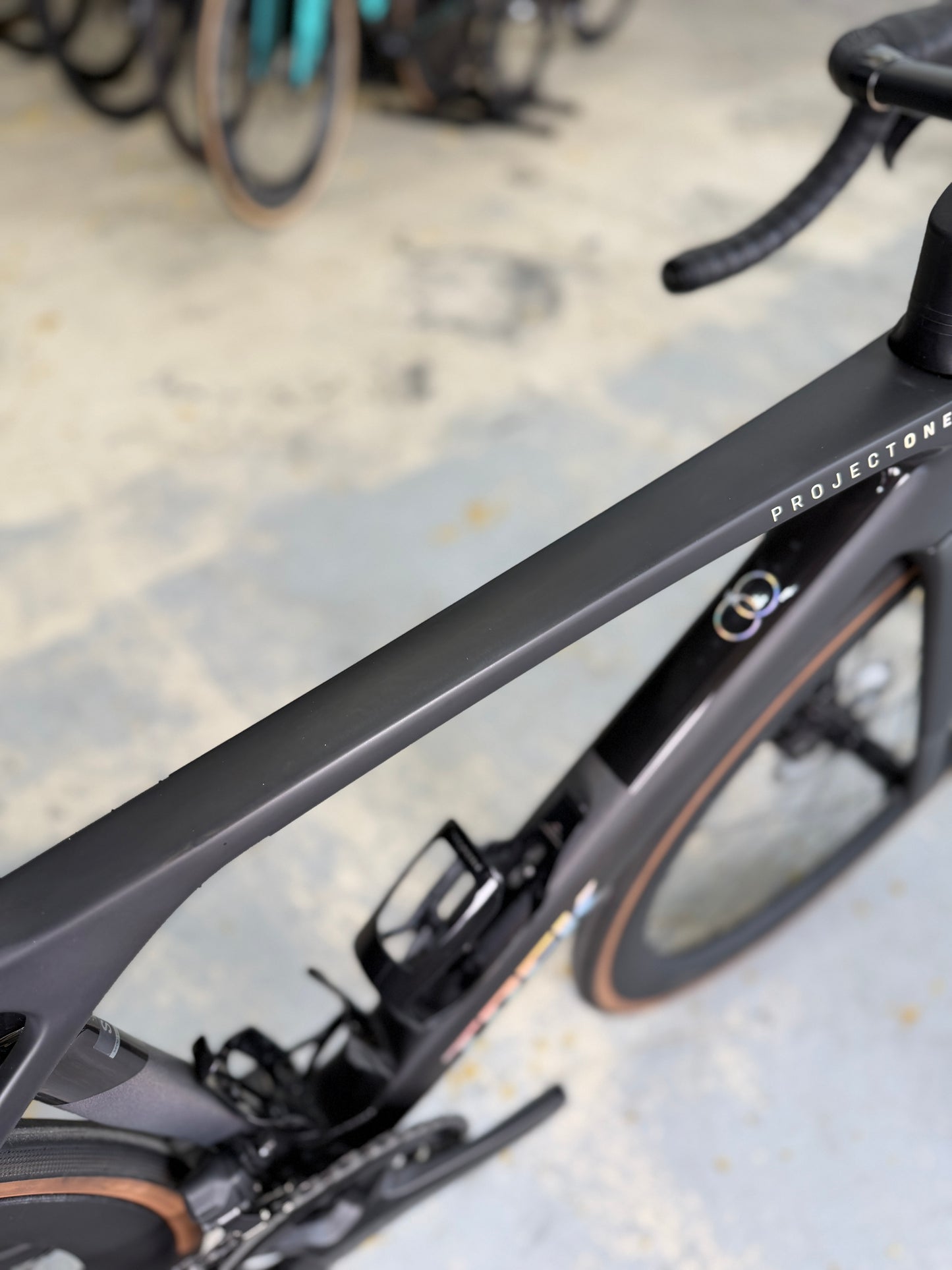 1000km Trek Madone SLR7 Di2 Carbon Racefiets