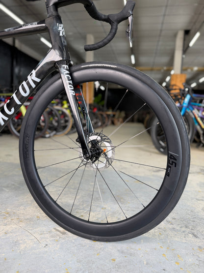 NIEUW Factor O2 VAM Di2 Carbon Racefiets