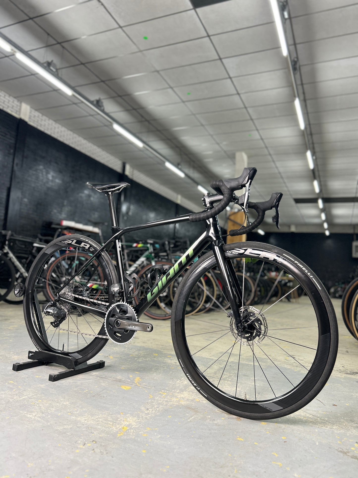 Giant TCR Advanced Pro 0 AXS Carbon Road Bike
