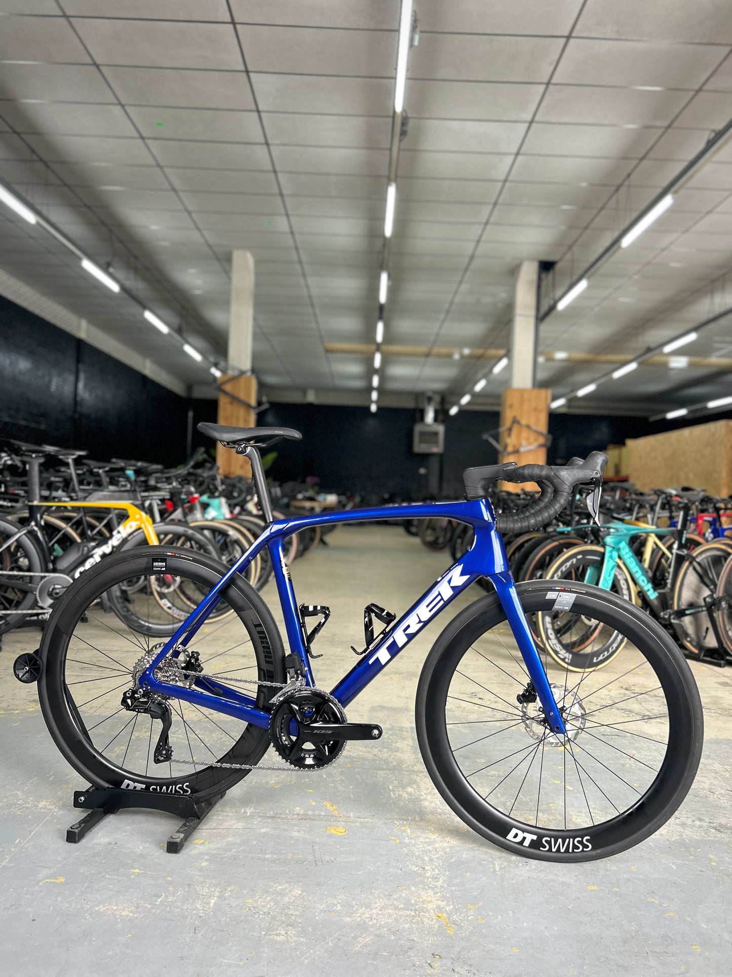 Trek Domane SL6 Di2 Carbon Road Bike