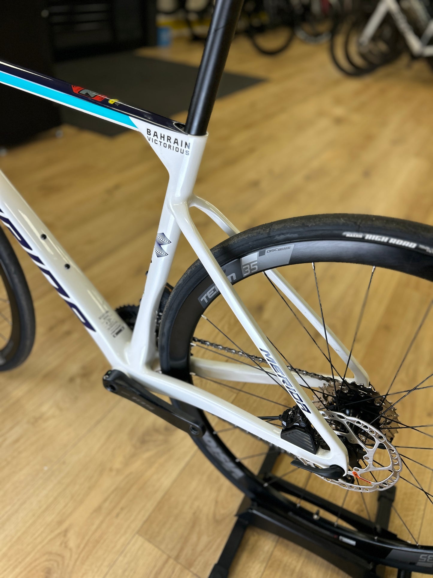 SHOWROOM MODEL 0km Merida Scultura 5000 Di2 Carbon Racefiets