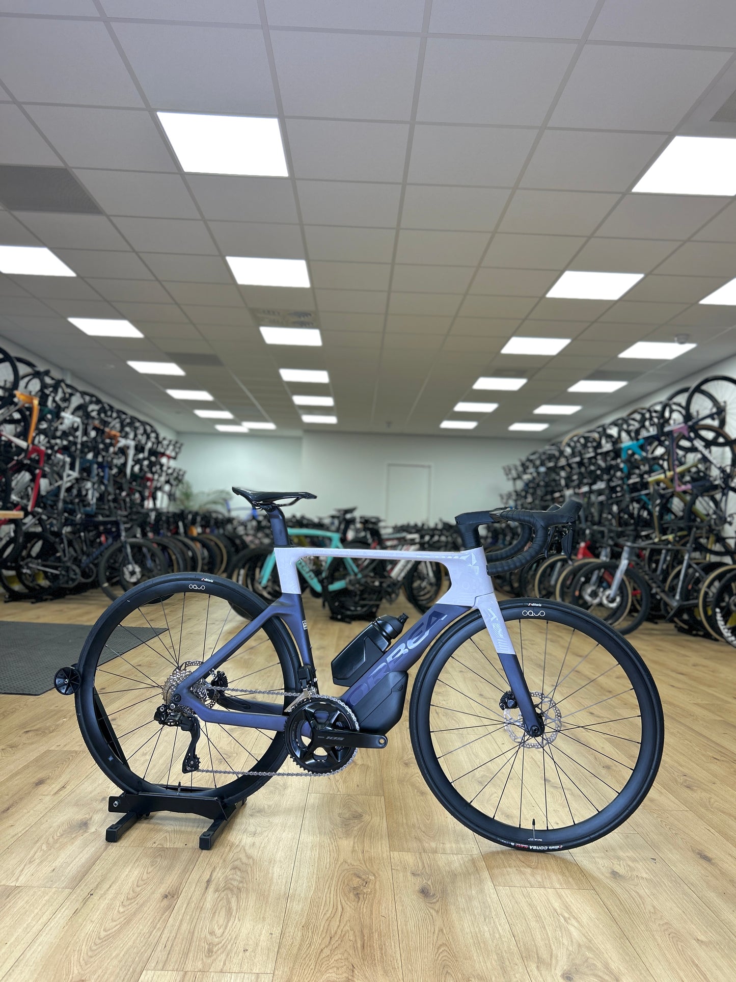0km Showroom Model Orbea Orca Aero M30iLTD Di2 Carbon Racefiets