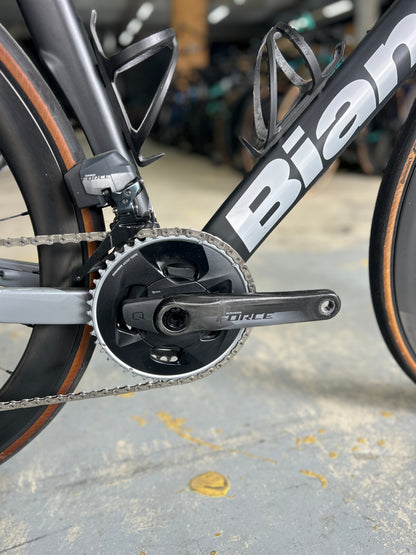 Bianchi Oltre XR4 AXS Carbon Road Bike