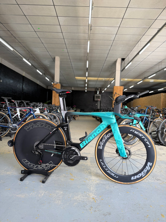 Bianchi Aquila RC Disc Di2 Carbon Racefiets