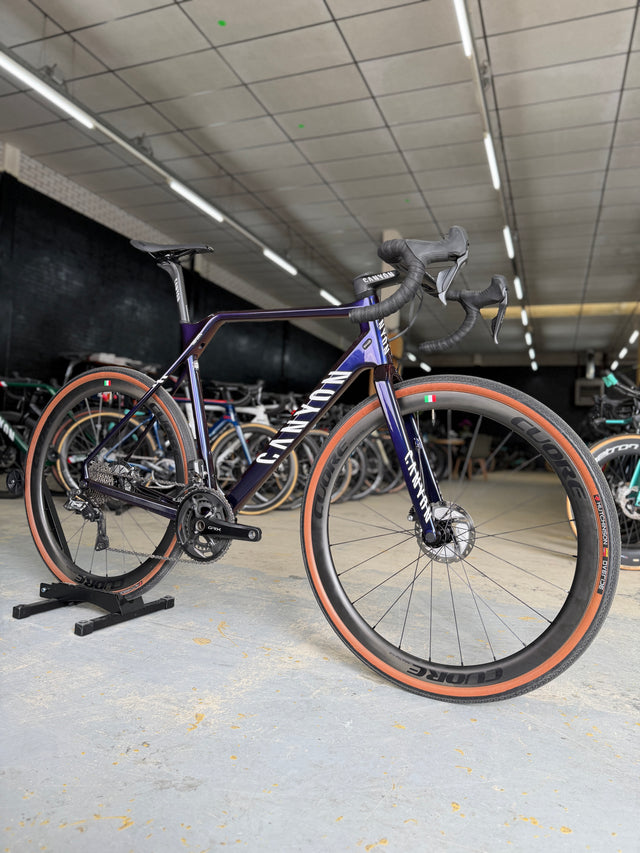 Canyon Inflite CFR Di2 Carbon Racefiets