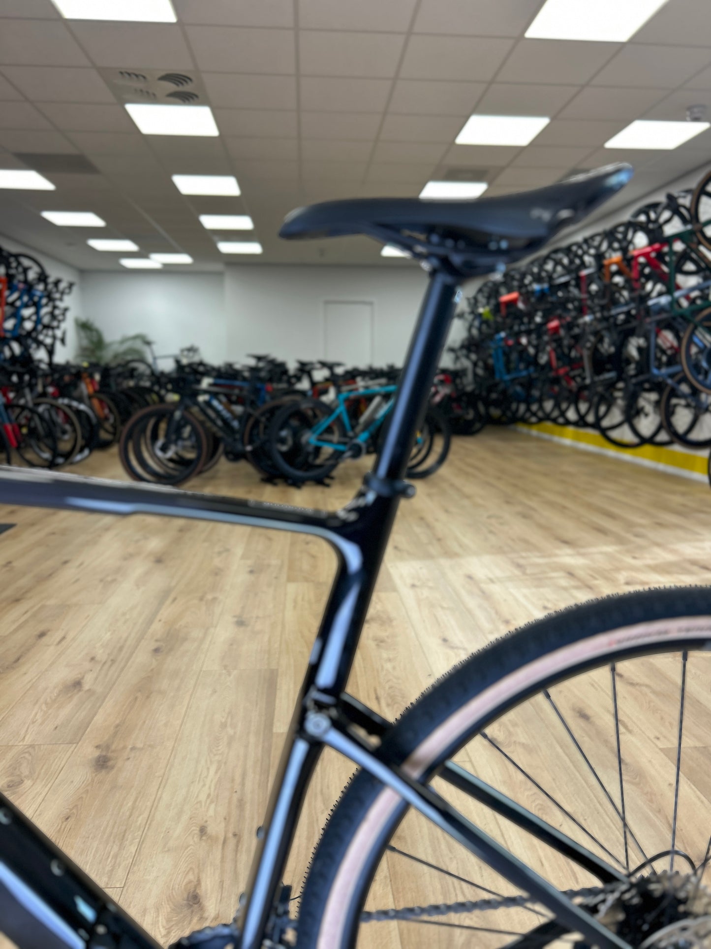 SHOWROOM MODEL Cannondale Topstone 3 Gravel Fiets