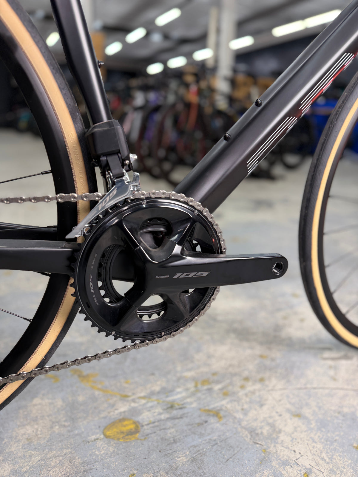 NIEUW BMC Roadmachine Five Di2 Carbon Racefiets