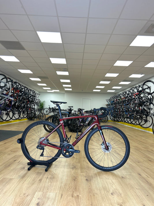 Specialized Roubaix Expert Di2 Carbon Disc Road Bike