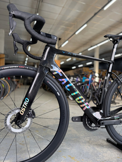NIEUW Factor Ostro VAM Di2 Carbon Racefiets