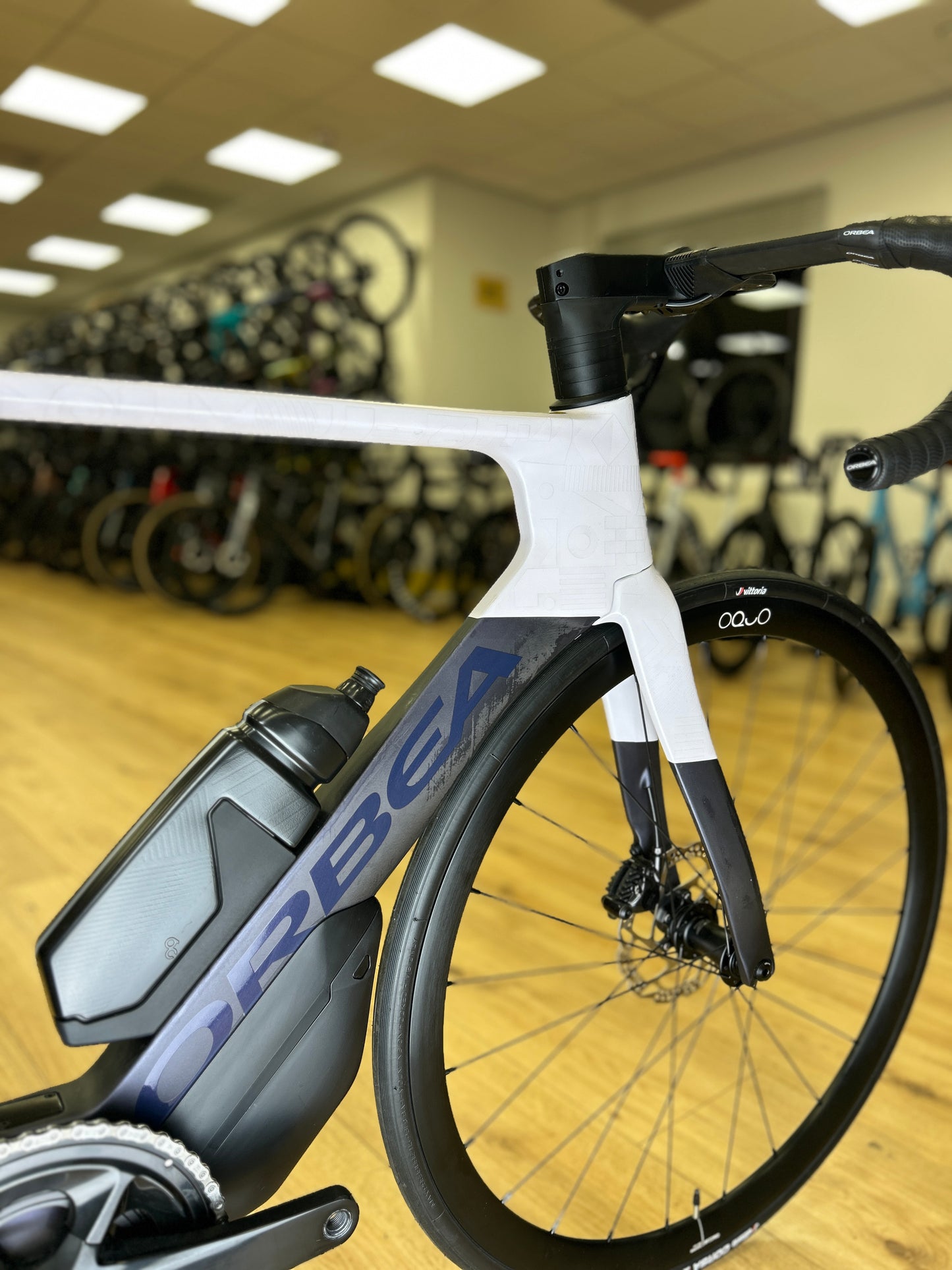 0km Showroom Model Orbea Orca Aero M30iLTD Di2 Carbon Racefiets