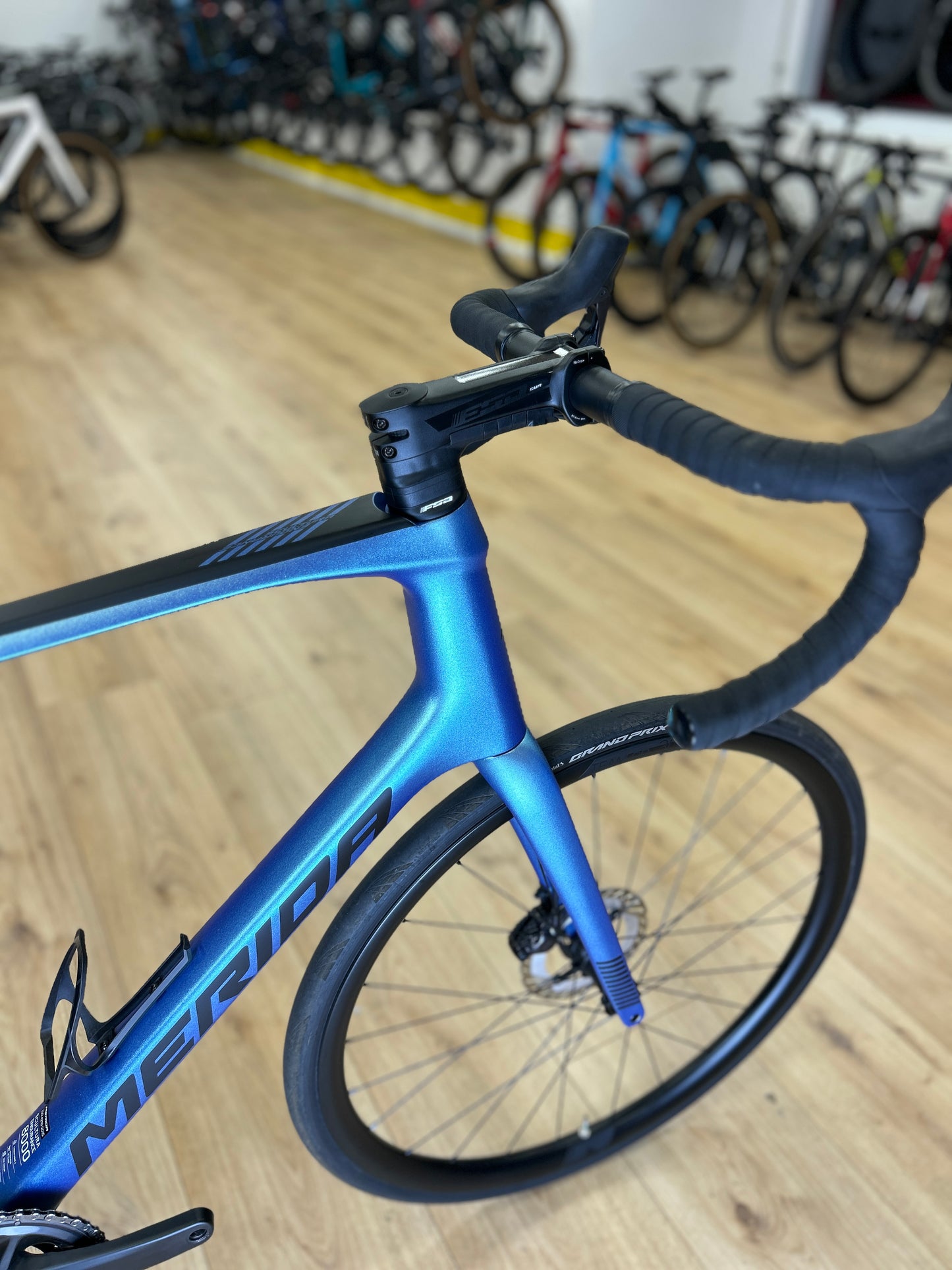 Merida Scultura Endurance 8000 Di2 Carbon Racefiets