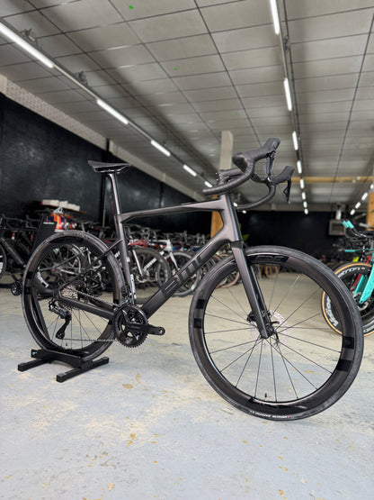 NIEUW BMC Roadmachine Di2 Carbon Racefiets