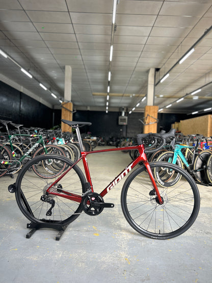 Showroom Model Giant TCR Advanced 1 Di2 Carbon Road Bike