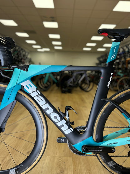 Bianchi Aquila CV Di2 Carbon Racefiets