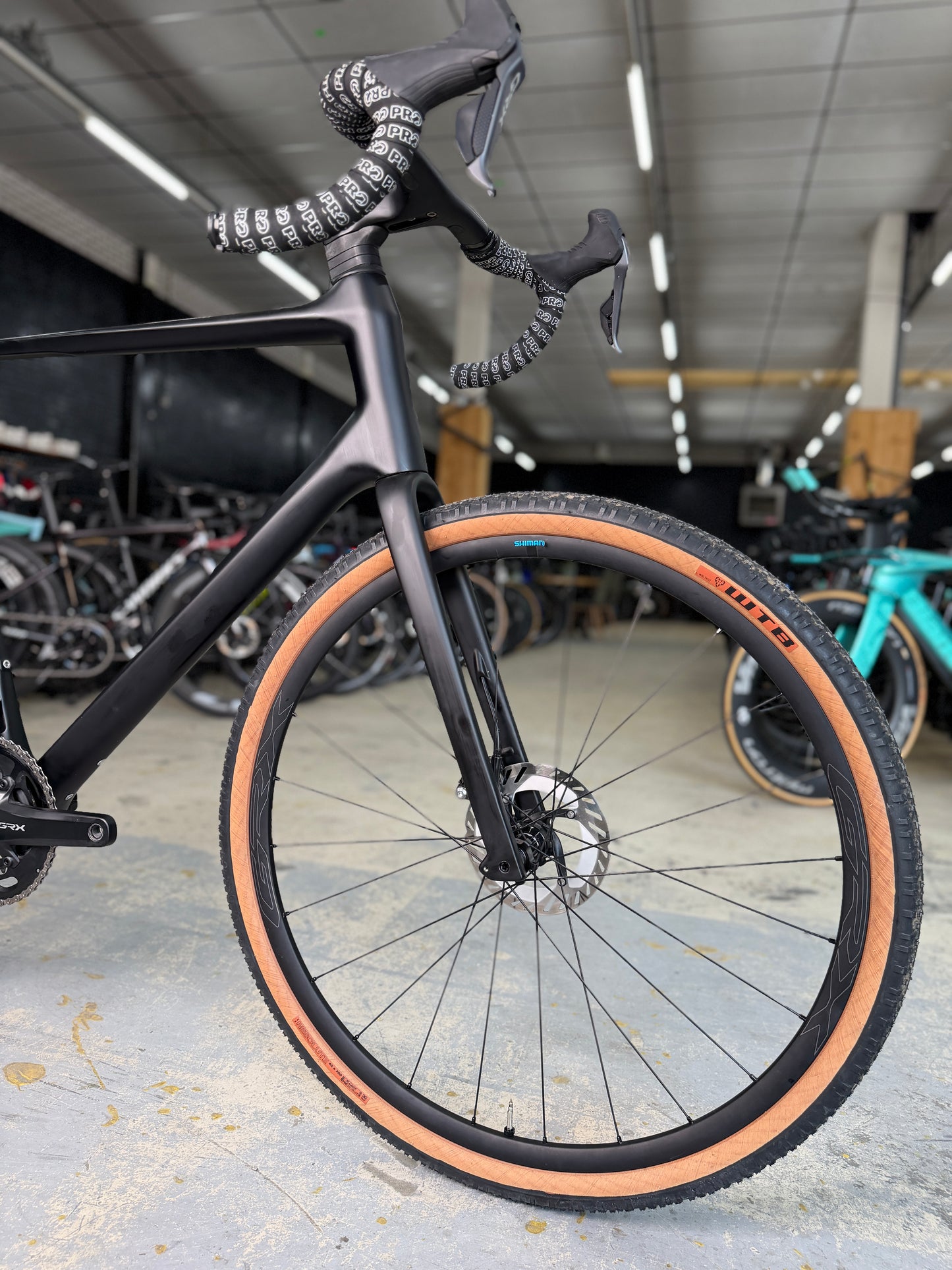 Carbon Gravel Fiets Di2