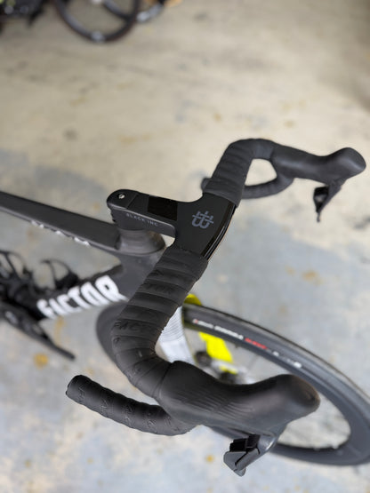 NIEUW Factor Ostro VAM Di2 Carbon Racefiets