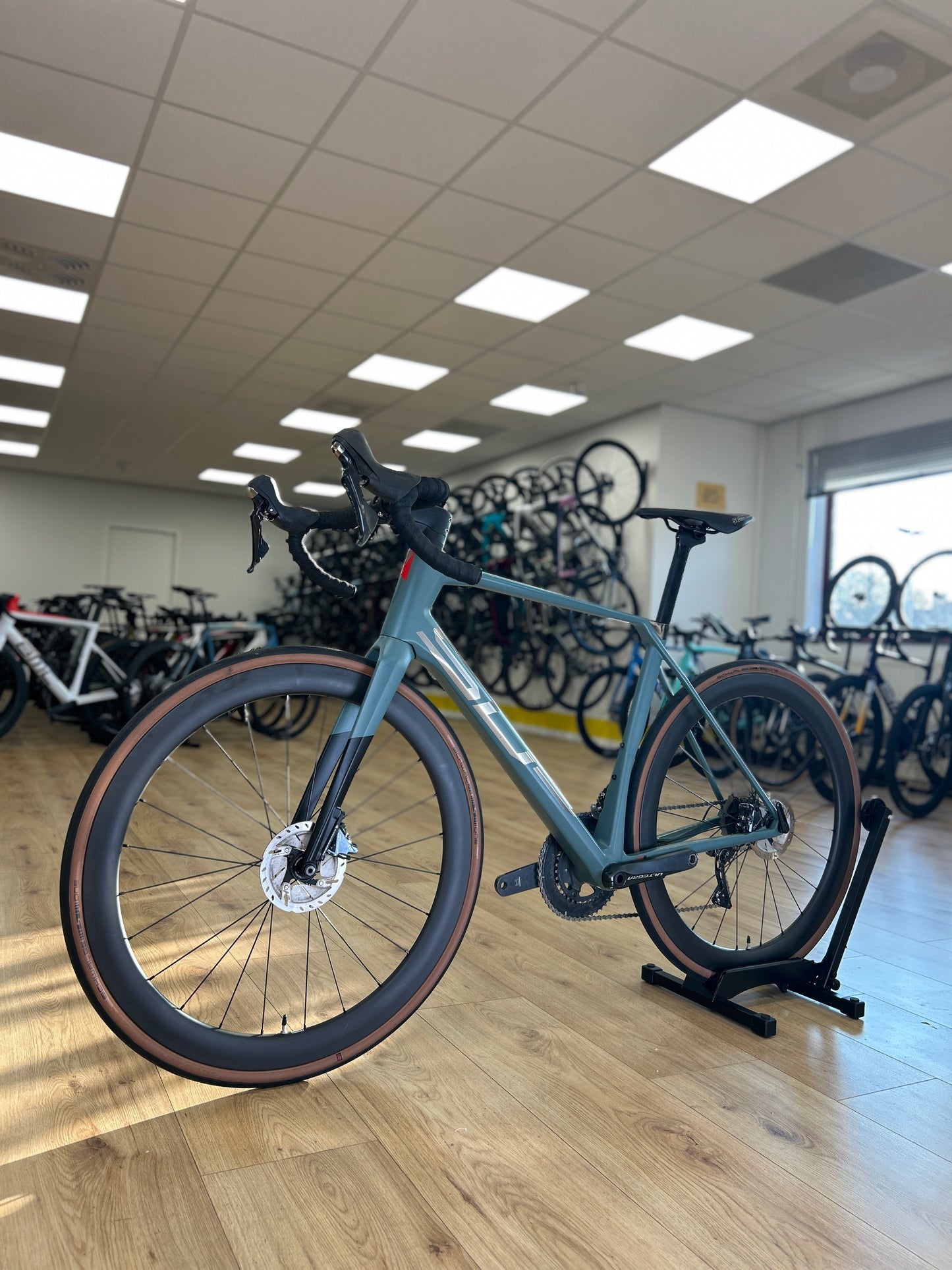 Superior X-Road Team Issue SE Carbon Racefiets