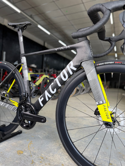 NIEUW Factor Ostro VAM Di2 Carbon Racefiets