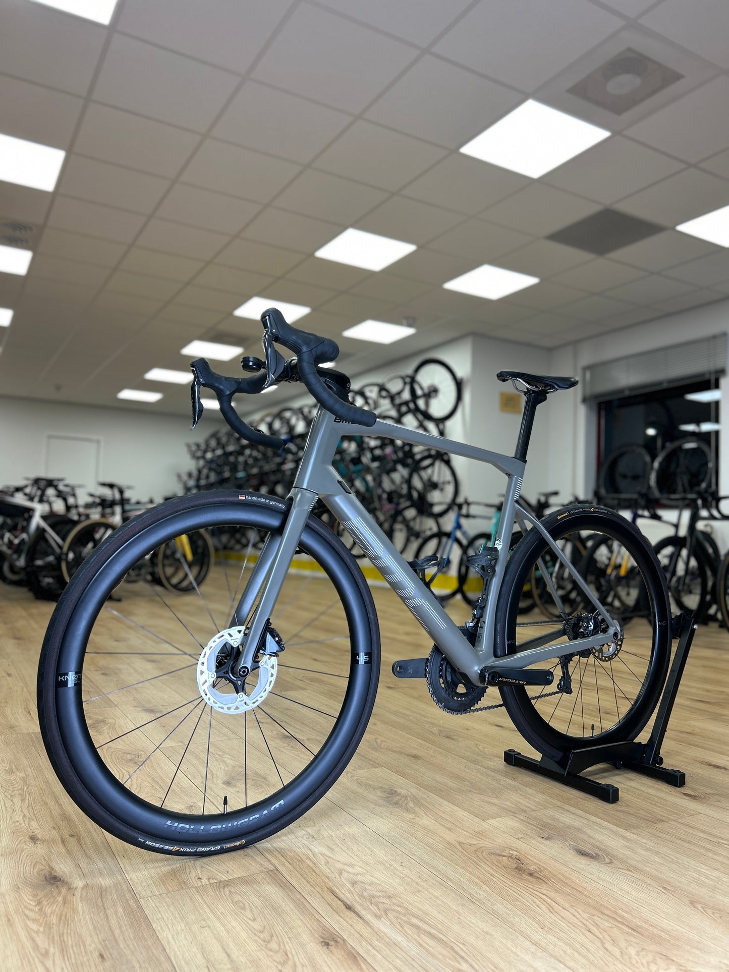 BMC Roadmachine 01 ONE Carbon Racefiets