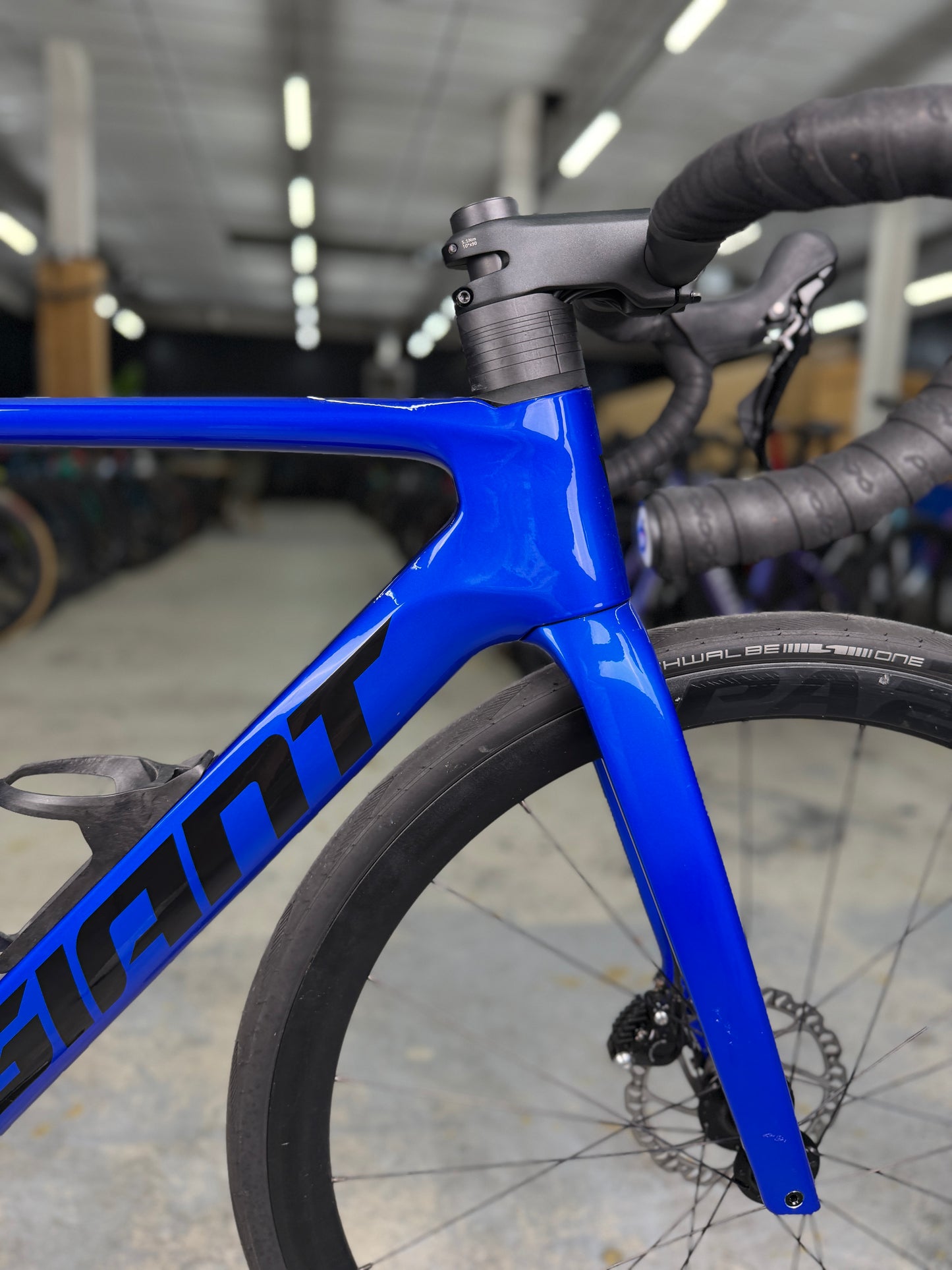 Giant Propel Advanced 2 Carbon Road Bike