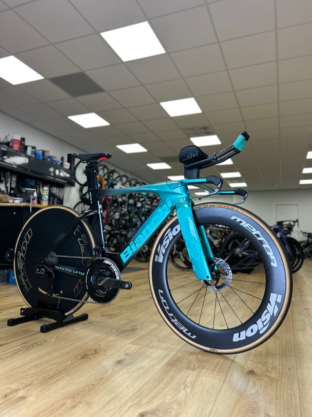Bianchi Aquila RC Disc Di2 Carbon TT