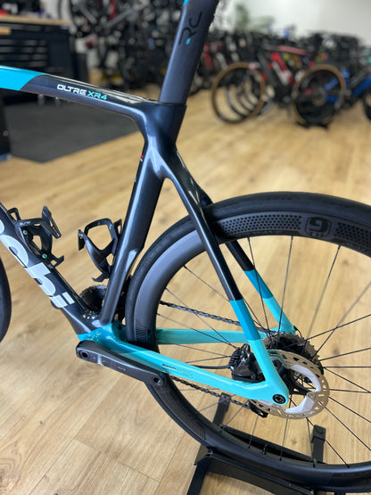 Bianchi Oltre XR4 Di2 Carbon Racefiets
