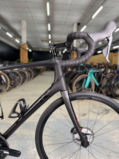 Trek Domane SL6 Carbon Road Bike