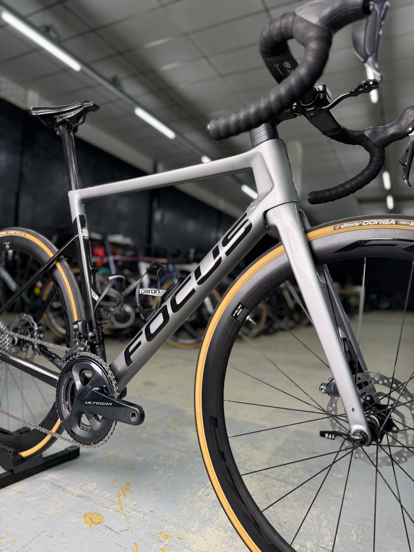 Focus Izalco Max 9.7 Di2 Carbon Racefiets