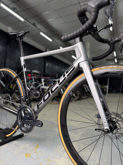 Focus Izalco Max 9.7 Di2 Carbon Racefiets