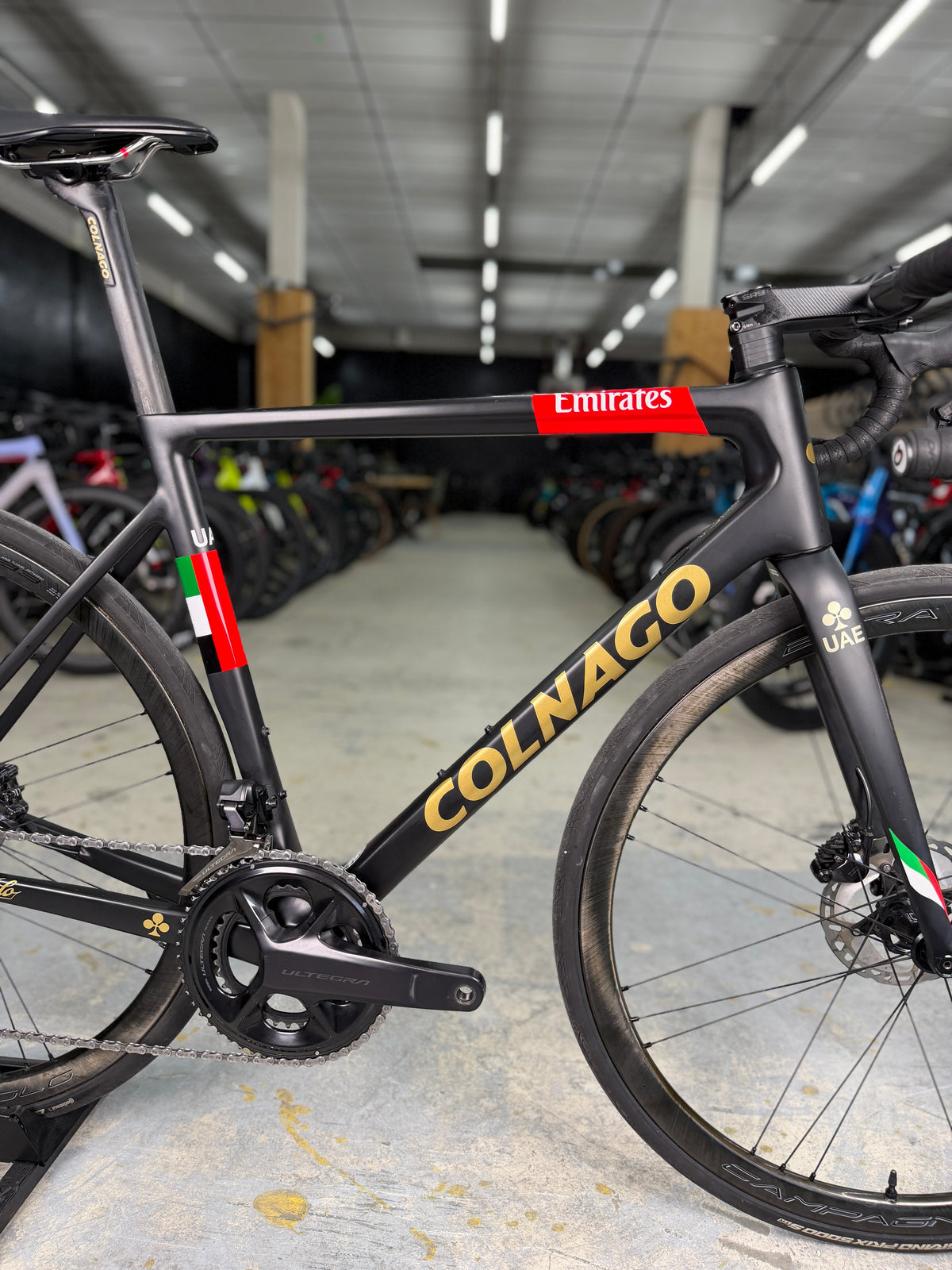 Colnago V3 Di2 UAE Team Carbon Racefiets