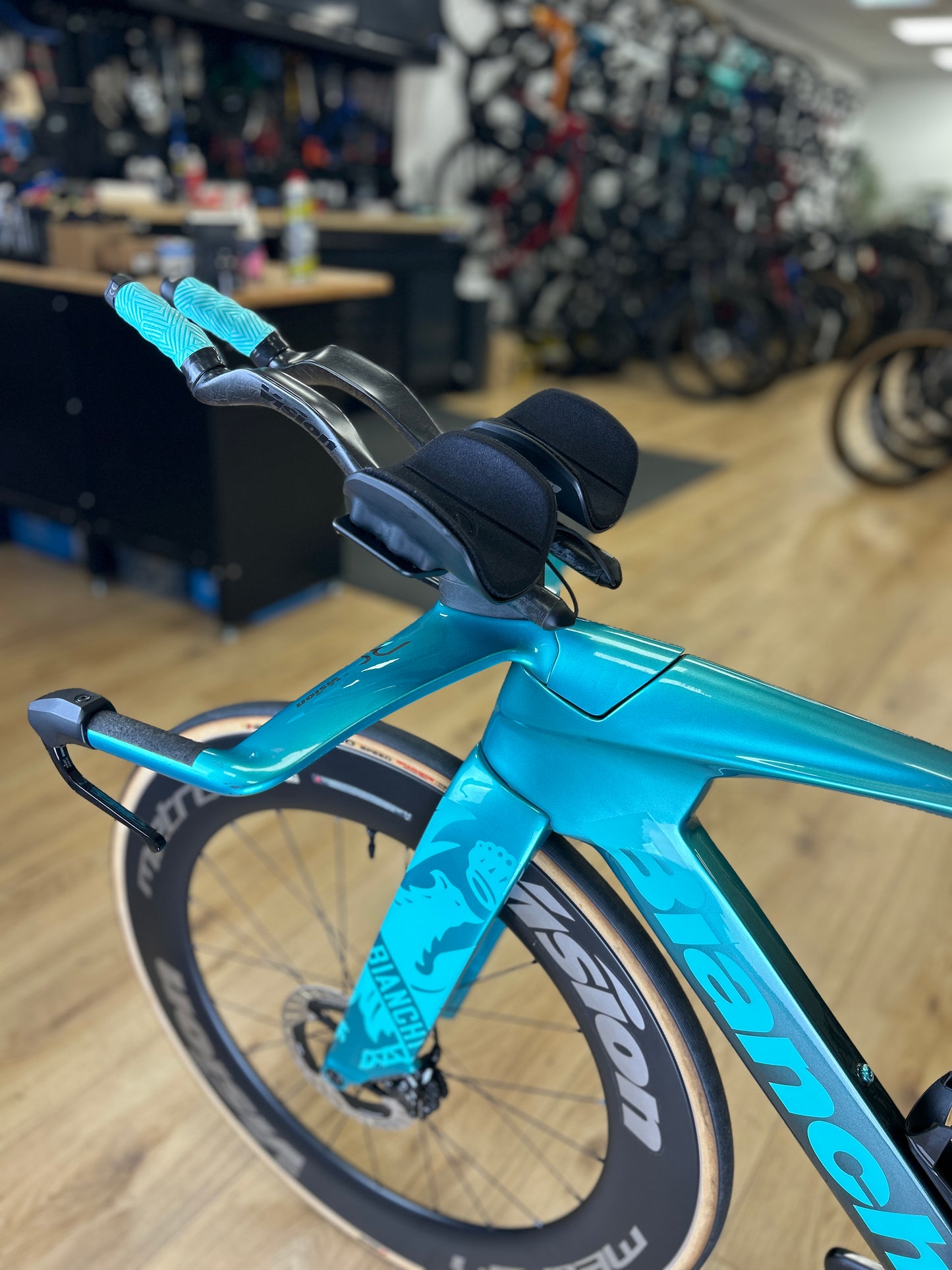 Bianchi Aquila RC Disc Di2 Carbon TT