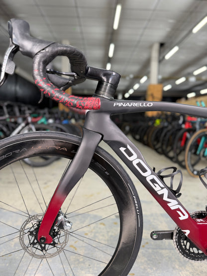 Pinarello Dogma F12 INEOS Team eTap Carbon Racefiets