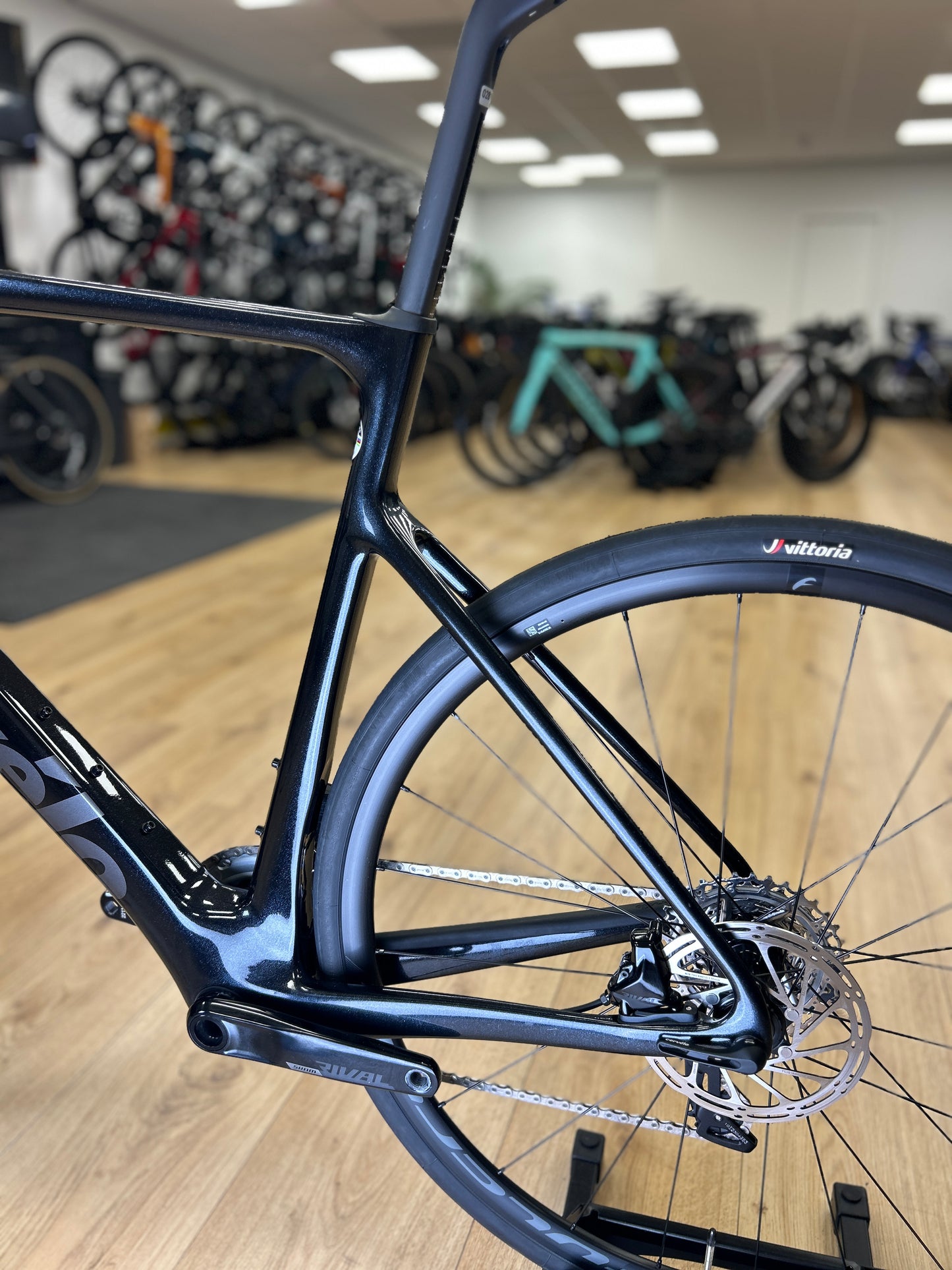 0km Showroom Model Cervélo Caledonia-5 AXS Carbon Racefiets