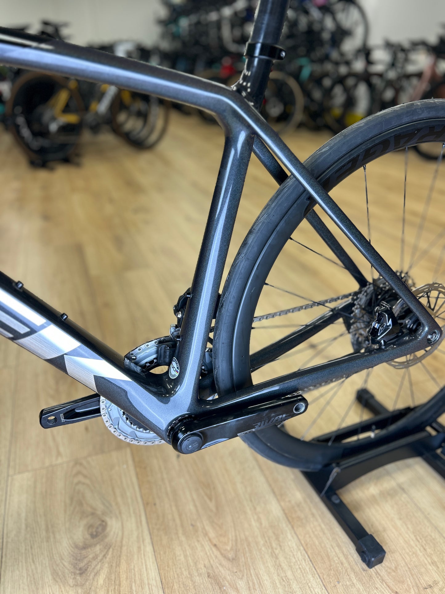 Trek Emonda SL6 AXS Carbon Road Bike