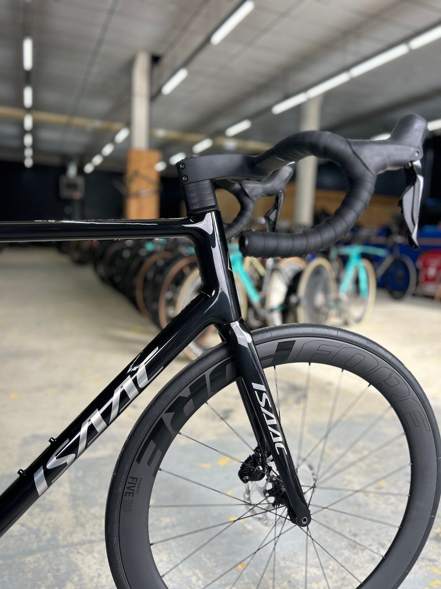 NIEUW Isaac Element Di2 Carbon Racefiets