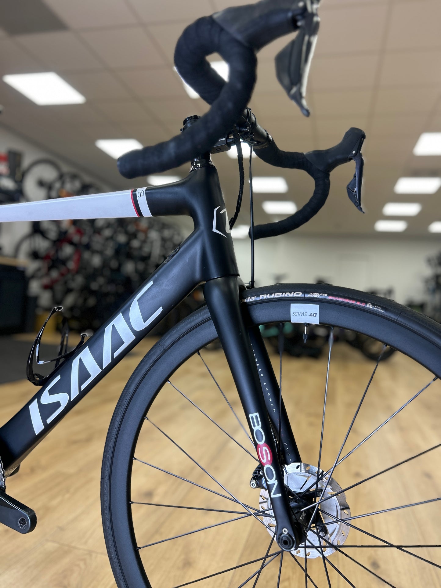 Isaac Boson Di2 Carbon Racefiets