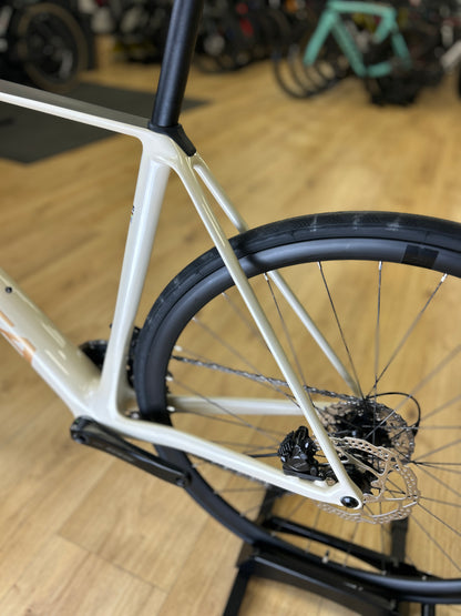 Showroom Model Orbea Orca M30 Carbon Racing Bike