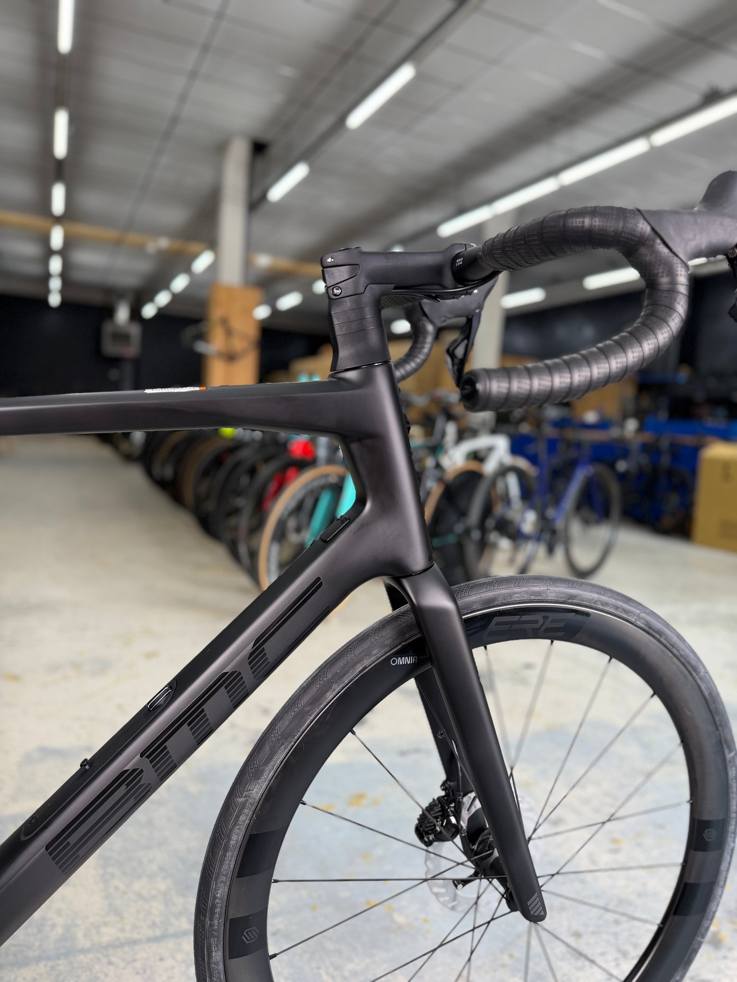 NIEUW BMC Roadmachine Di2 Carbon Racefiets