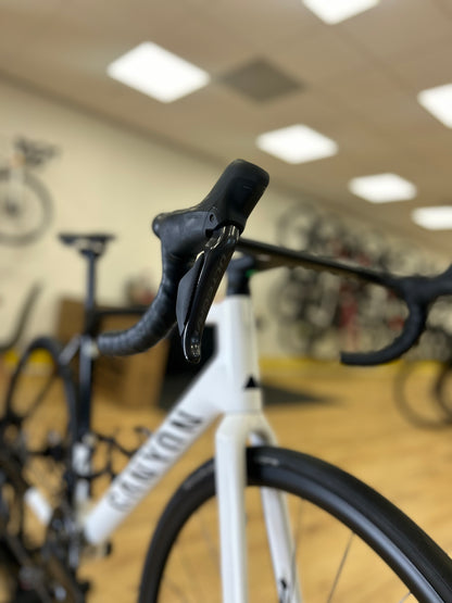 2024 500km Canyon Ultimate Di2 Carbon Racefiets