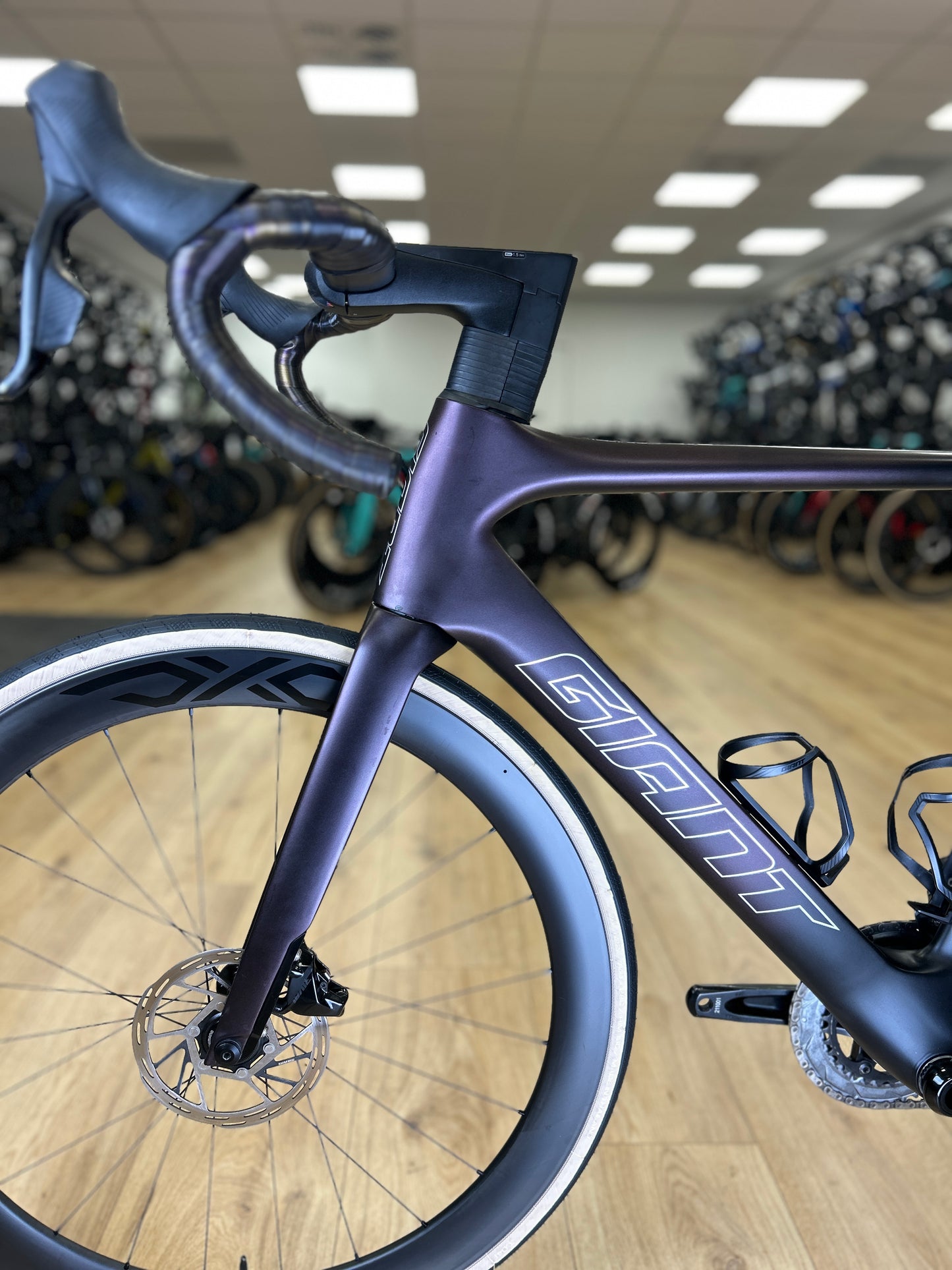 Giant Propel Advanced Pro 1 AXS Carbon Road Bike