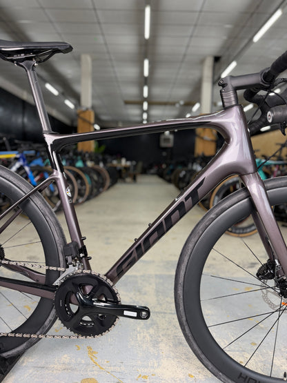 Giant Defy Advanced Di2 Carbon Racefiets