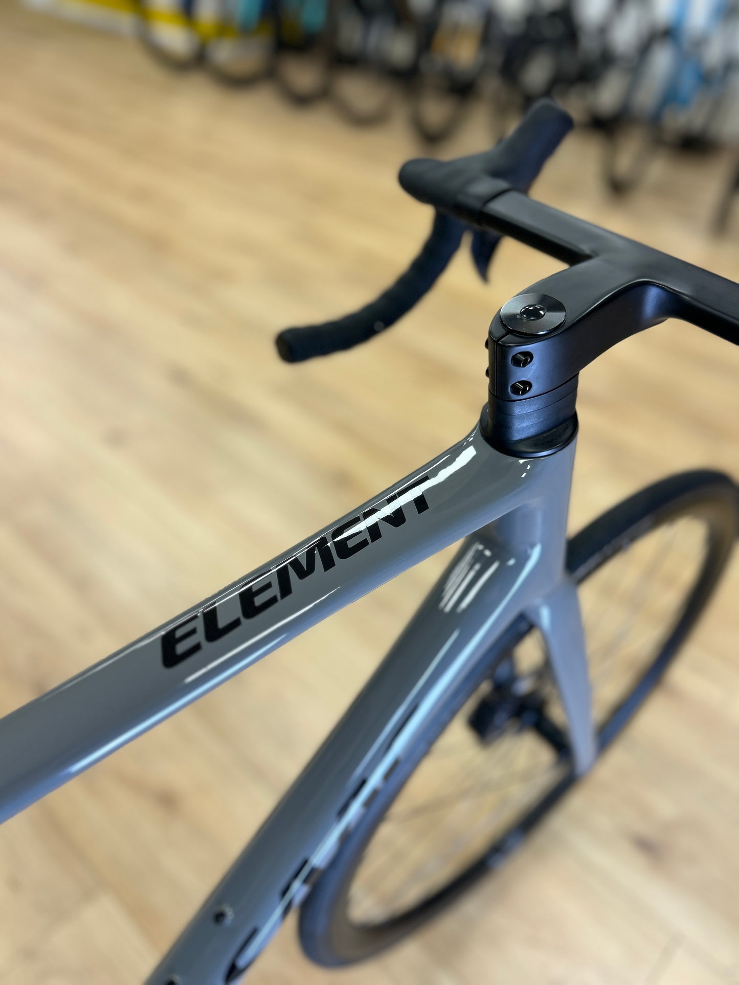 Isaac Element Di2 Carbon Racefiets